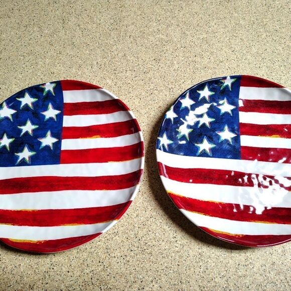 Set of 2 Melamine 9" Flag plates. C34 - Picture 1 of 3
